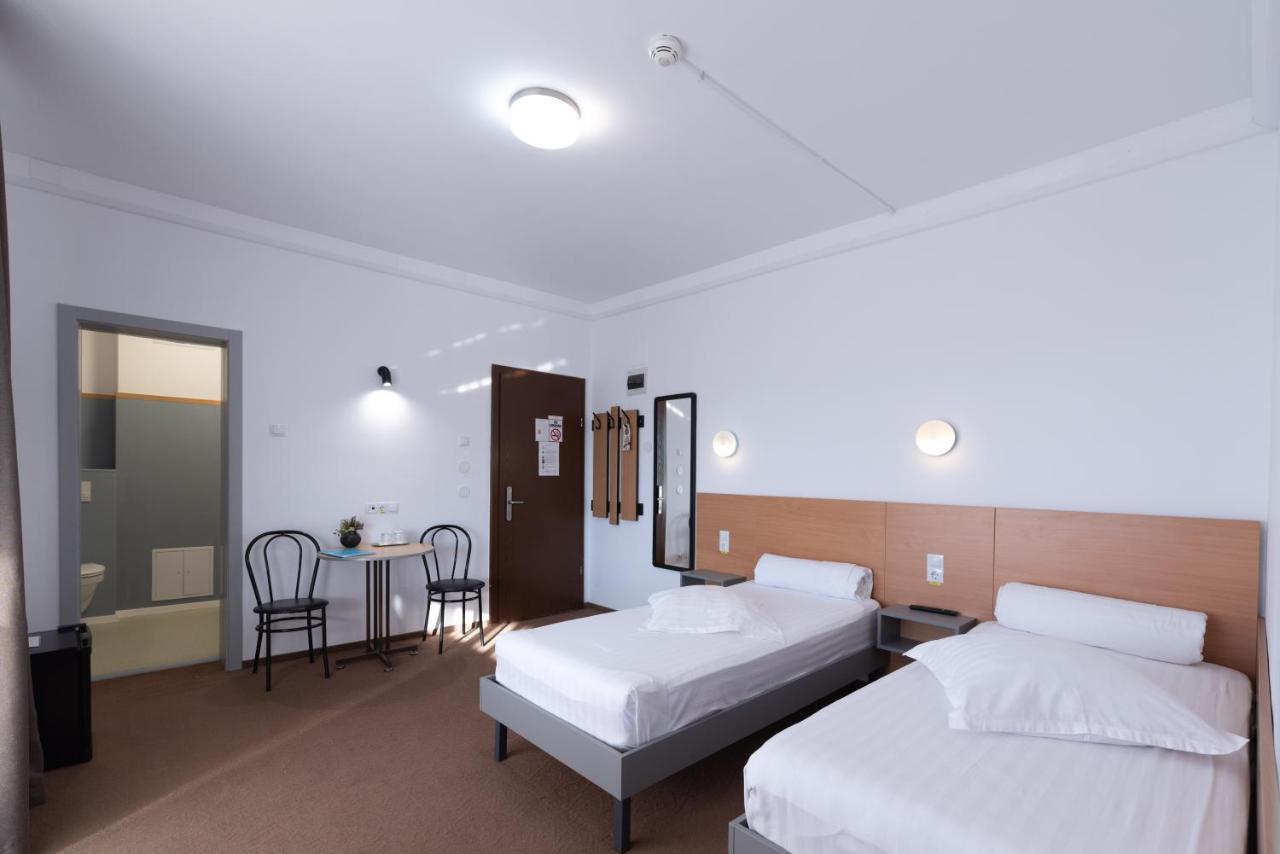 Vila Rosa 2 Hotel Cluj-Napoca Luaran gambar